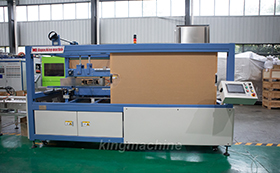 Carton unfolding machine